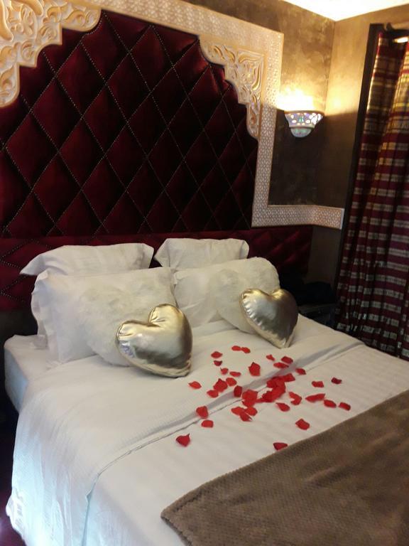 Le Love Spa Lyon Eksteriør billede