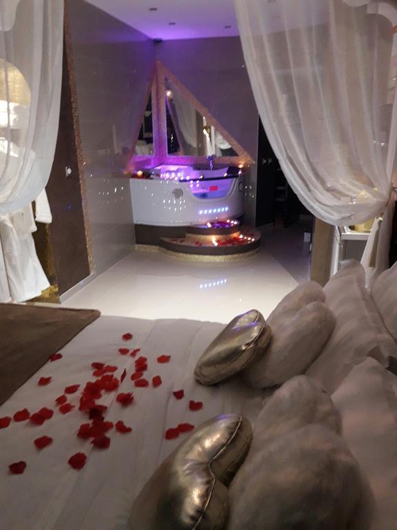 Le Love Spa Lyon Eksteriør billede