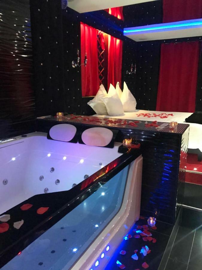 Le Love Spa Lyon Eksteriør billede